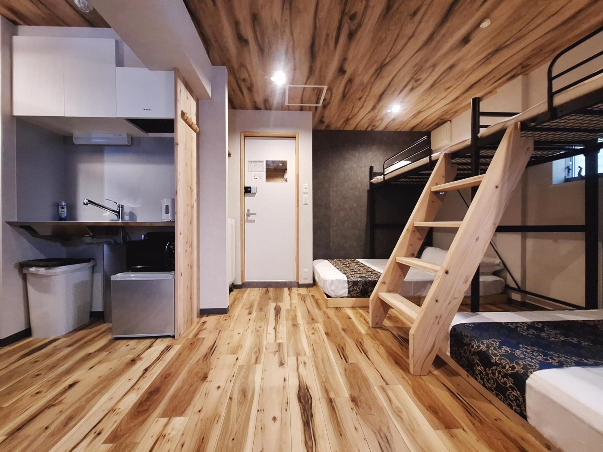 Apartemen Poly Osaka