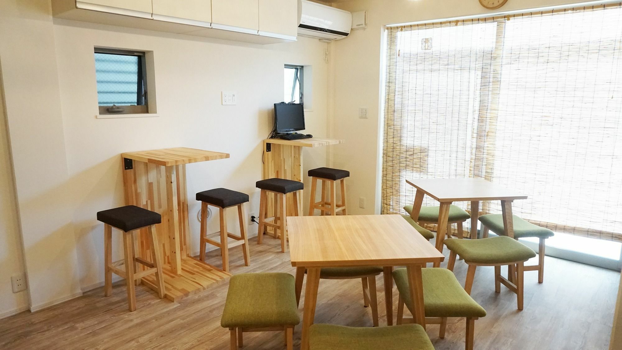 Apartemen Poly *